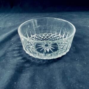 Vintage Arcoroc France Star Cut Clear Glass Bowl